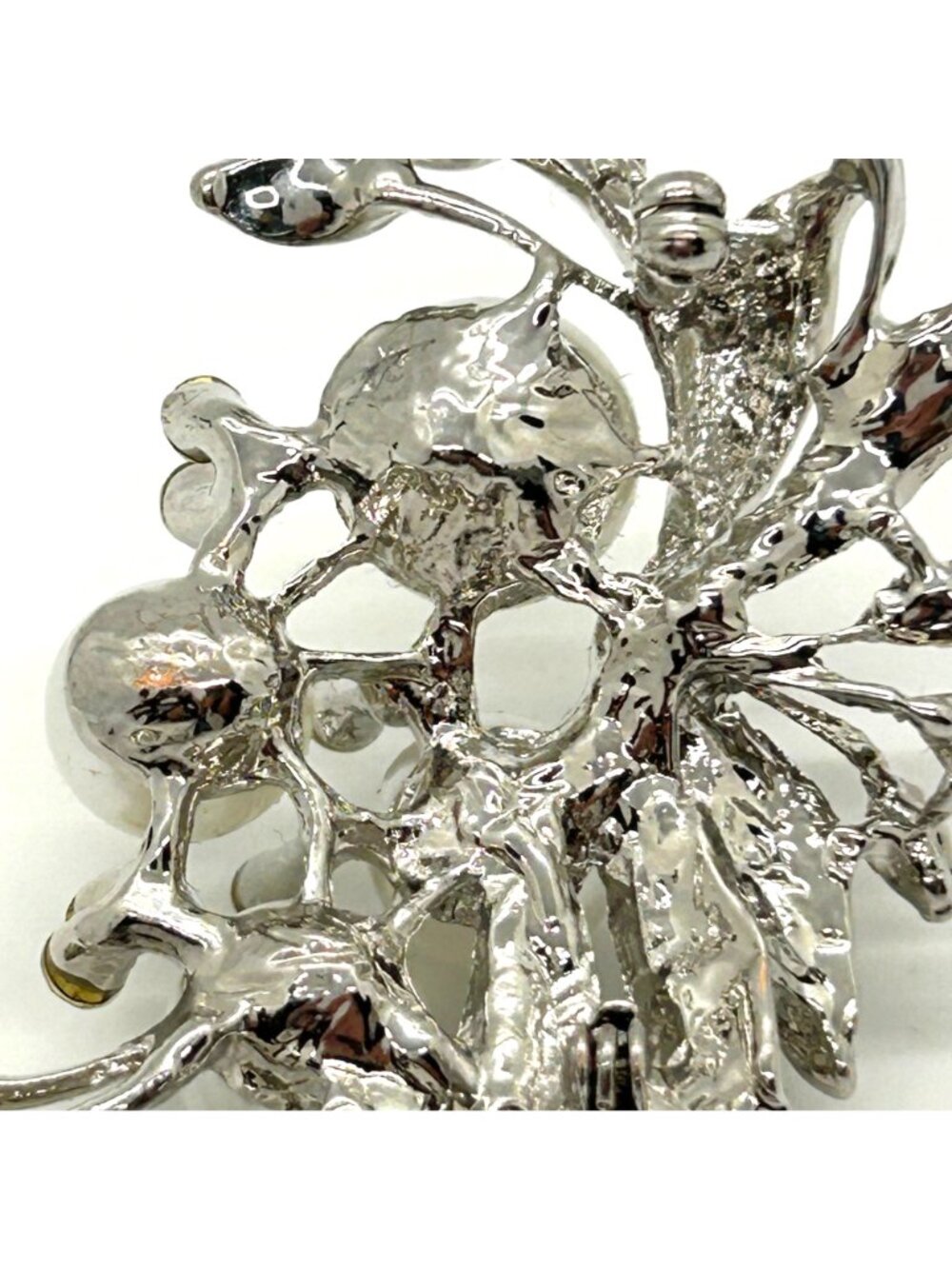 Faux Pearl & Rhinestone Brooch Silver-tone Floral Pin Glam Elegant - Picture 9 of 15